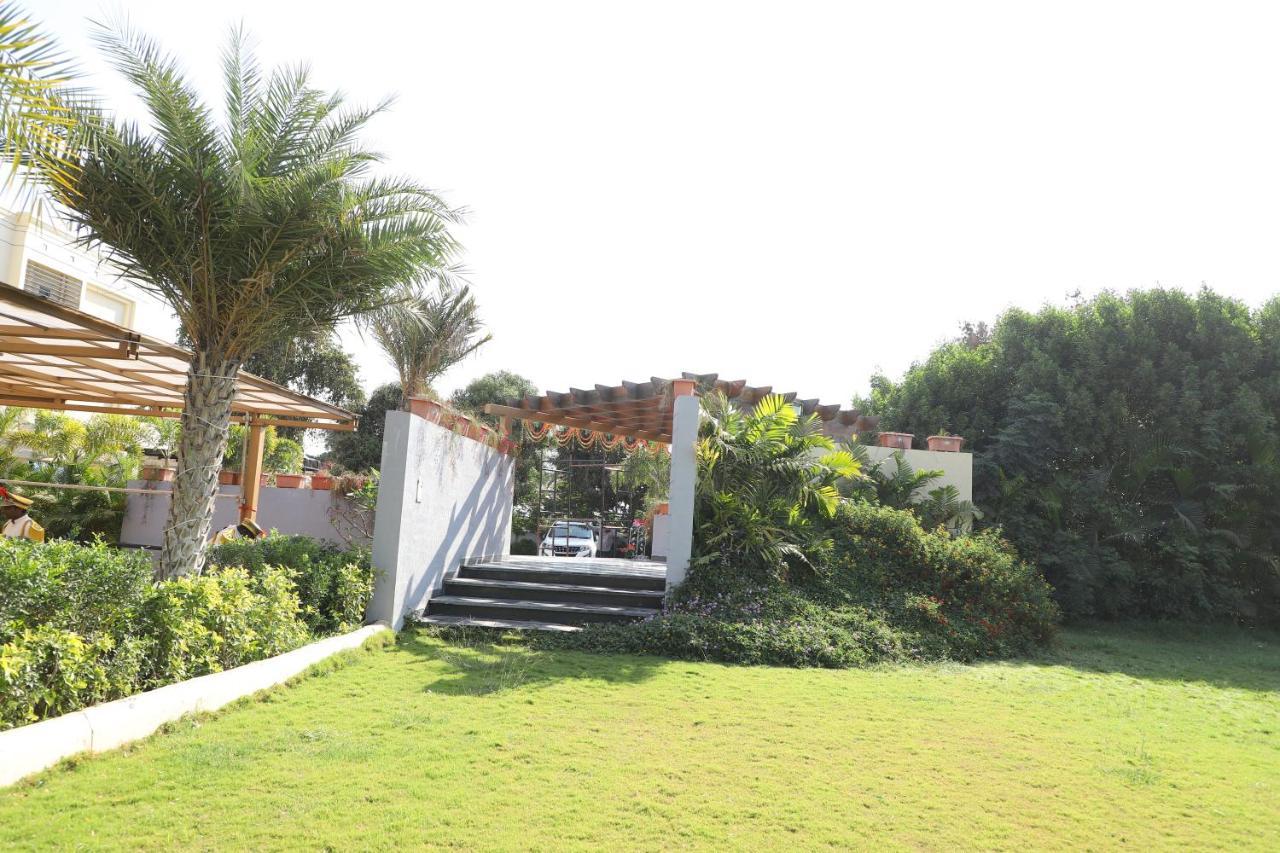 The Orange Flag, Phulambri Hotel Ganori Exterior photo