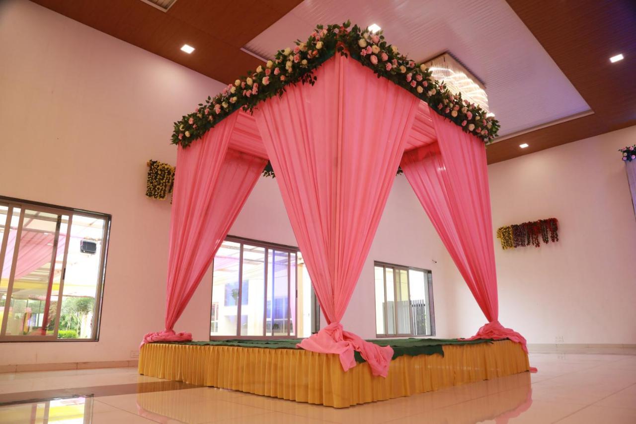 The Orange Flag, Phulambri Hotel Ganori Exterior photo