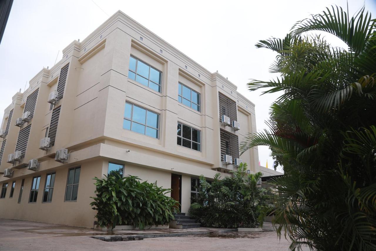 The Orange Flag, Phulambri Hotel Ganori Exterior photo